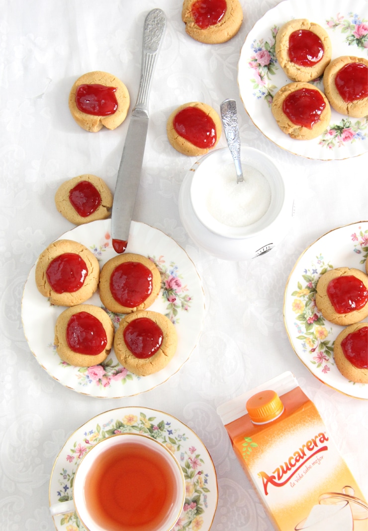 Galletas de crema de cacahuete y mermelada