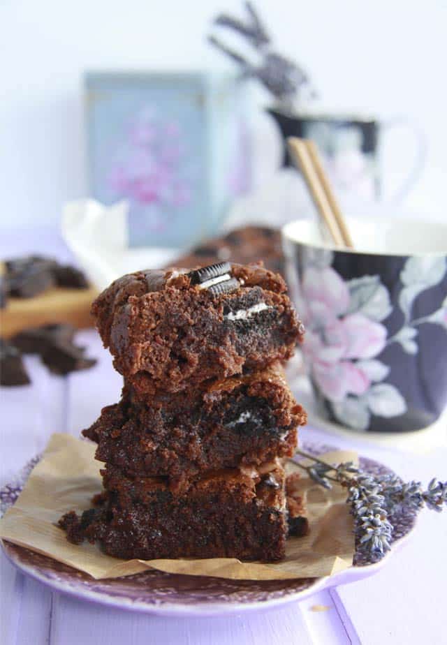Brownie de Oreo (Receta jugosa y fácil de hacer)