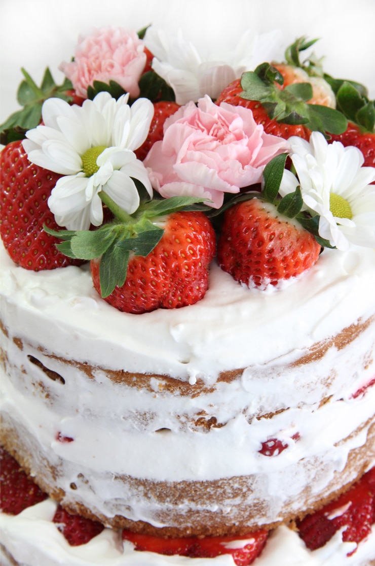 Naked Cake de fresas con nata