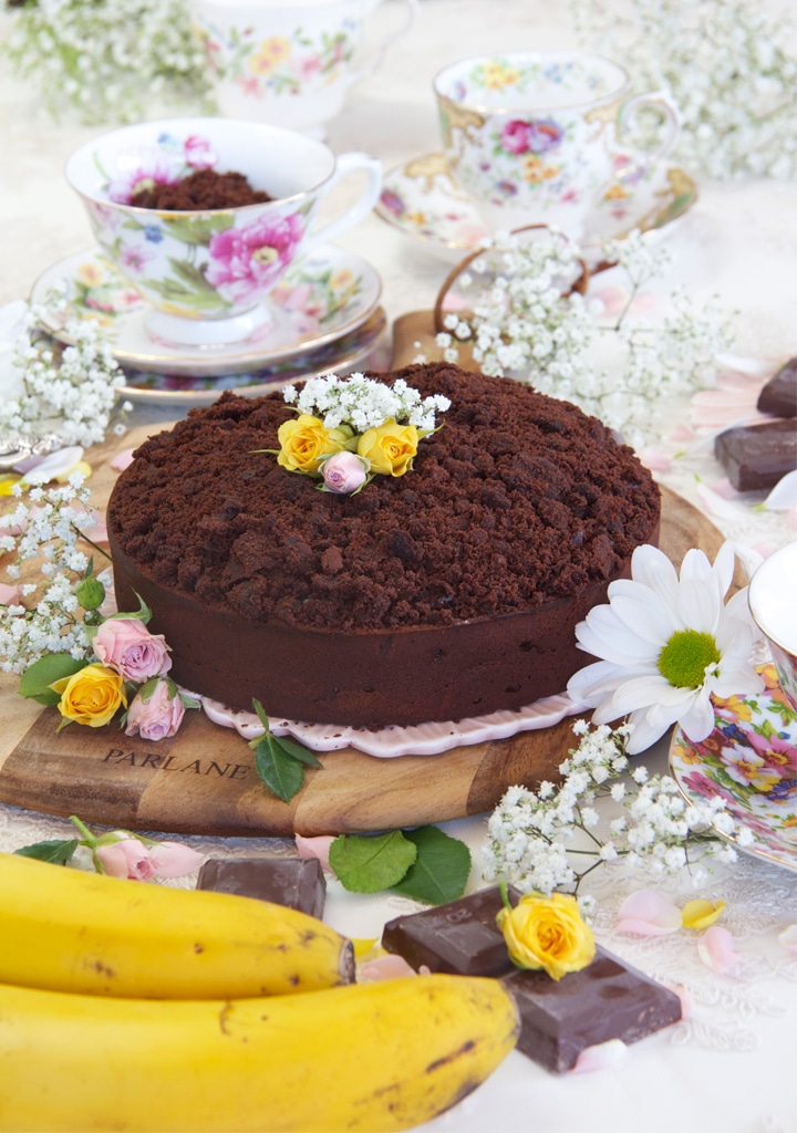 Tarta de chocolate rellena de mascarpone y plátano