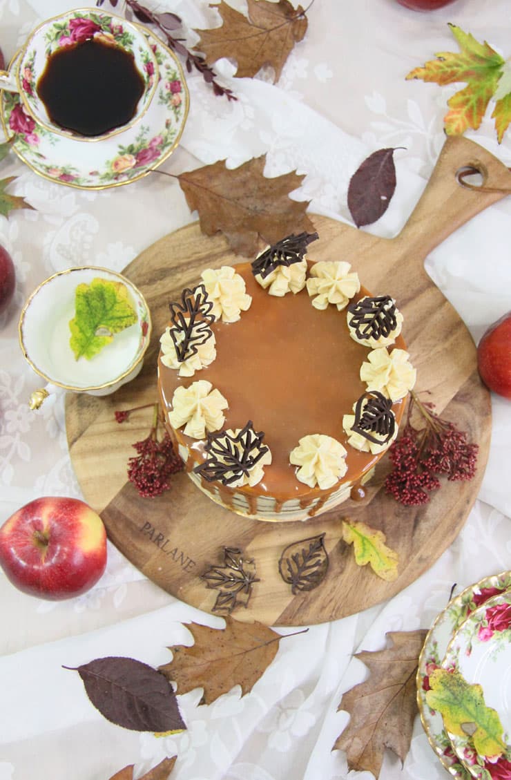 Tarta de manzana y caramelo salado